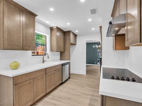 53 E Torch Pine Circle, The Woodlands TX 77381