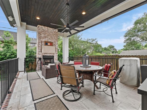 4927 Jason Street, Houston TX 77096