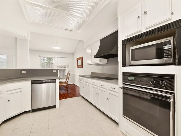 15343 Meadow Village Drive, Houston TX 77095