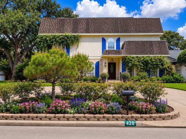 426 Longview Drive, Sugar Land TX 77478