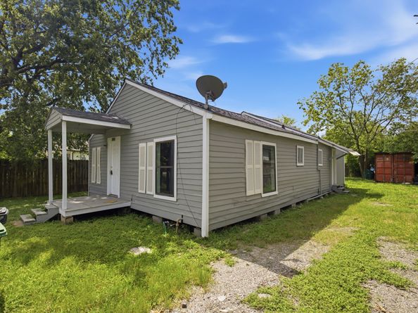 412 Owens Street, Houston TX 77029