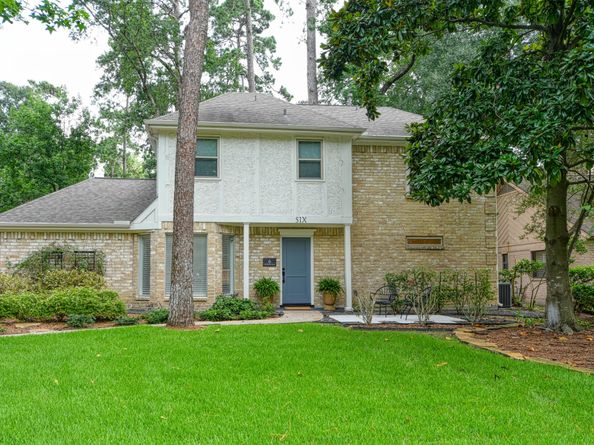 6 Willowherb Court, The Woodlands TX 77380