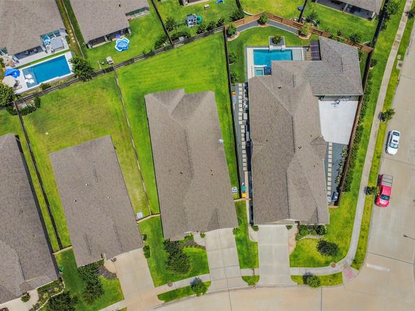 28160 Knight Peak Drive, Spring TX 77386
