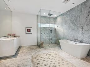 1527 Indiana Street, Houston TX 77006