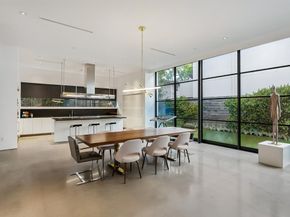 1527 Indiana Street, Houston TX 77006