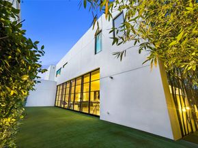 1527 Indiana Street, Houston TX 77006