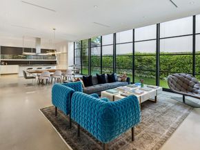 1527 Indiana Street, Houston TX 77006