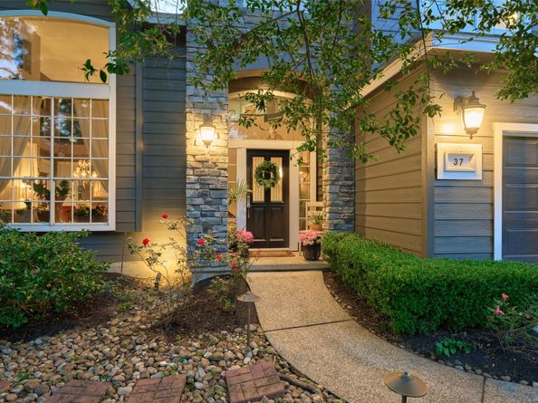 37 Pinepath Place, The Woodlands TX 77381