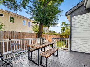 904 Arlington Street, Houston TX 77008
