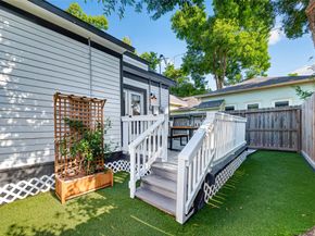 904 Arlington Street, Houston TX 77008