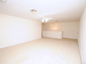 7214 Paradise Park Bend, Richmond TX 77407