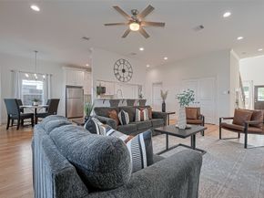 2207 Silverbonnet Street, Houston TX 77055