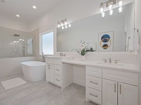 2207 Silverbonnet Street, Houston TX 77055