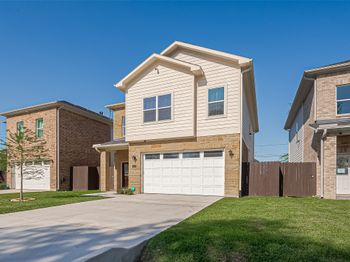 2207 Silverbonnet Street