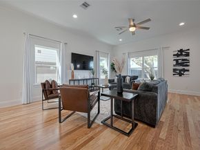 2207 Silverbonnet Street, Houston TX 77055