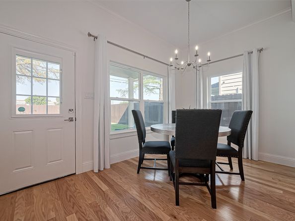 2207 Silverbonnet Street, Houston TX 77055