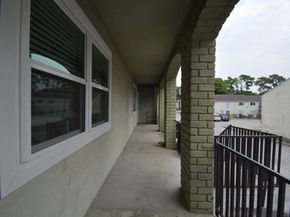 6200 W Tidwell Road 1008, Houston TX 77092