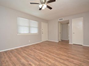 6200 W Tidwell Road 1008, Houston TX 77092