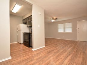 6200 W Tidwell Road 1008, Houston TX 77092