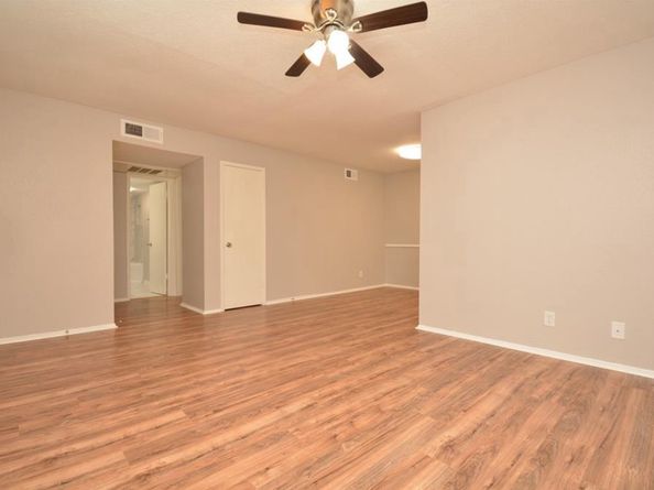 6200 W Tidwell Road 1008, Houston TX 77092