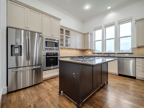 2202 Lakeshore Edge Drive, Houston TX 77080