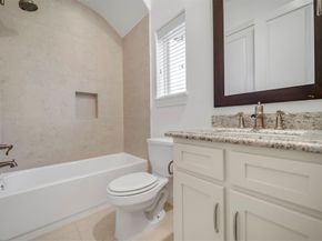 2202 Lakeshore Edge Drive, Houston TX 77080
