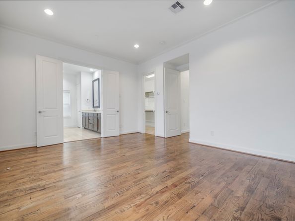 2202 Lakeshore Edge Drive, Houston TX 77080