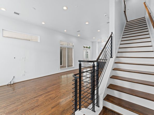 120 Pierce Street, Houston TX 77002