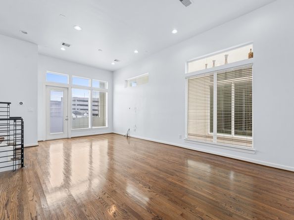 120 Pierce Street, Houston TX 77002