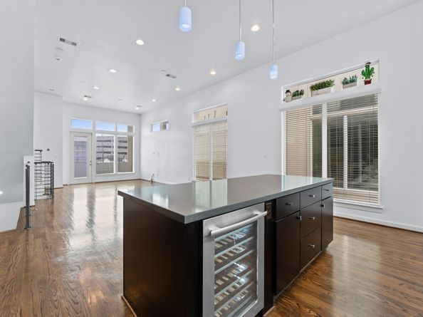 120 Pierce Street, Houston TX 77002