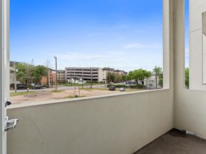 120 Pierce Street, Houston TX 77002