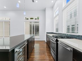 120 Pierce Street, Houston TX 77002