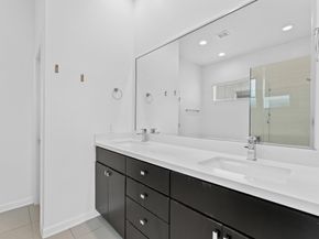 120 Pierce Street, Houston TX 77002