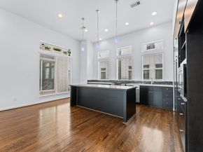 120 Pierce Street, Houston TX 77002