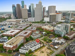 120 Pierce Street, Houston TX 77002