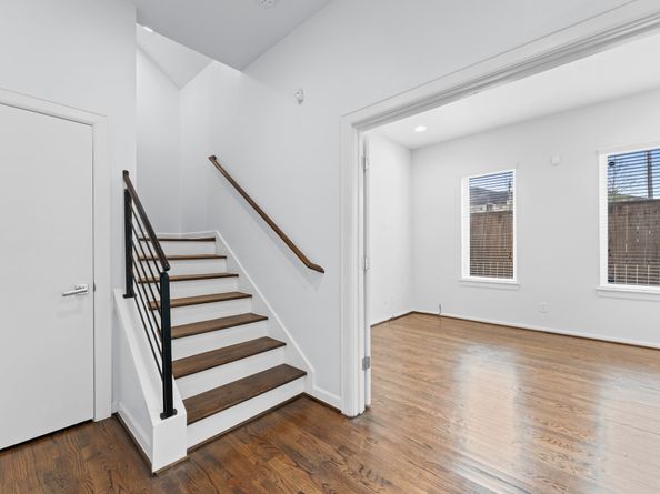 120 Pierce Street, Houston TX 77002