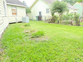 2026 Palo Alto Street, Houston TX 77023