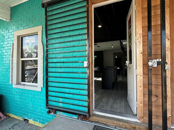 304 Lockwood Drive, Houston TX 77011