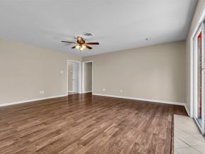 5839 Ettrick Drive, Houston TX 77035