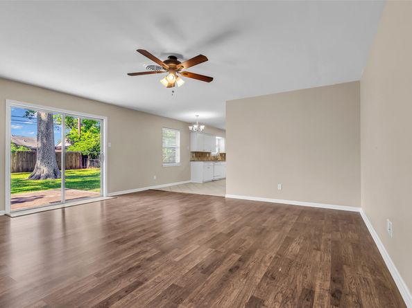 5839 Ettrick Drive, Houston TX 77035