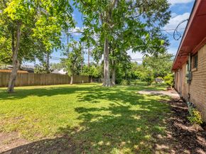 5839 Ettrick Drive, Houston TX 77035