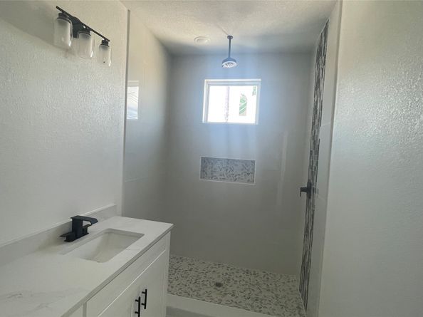 9312 Waller Street, Houston TX 77012