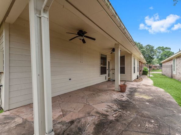 6 Arcadia Way, Conroe TX 77384