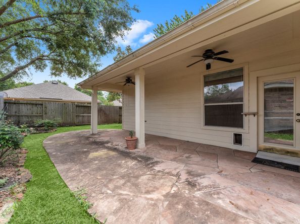 6 Arcadia Way, Conroe TX 77384