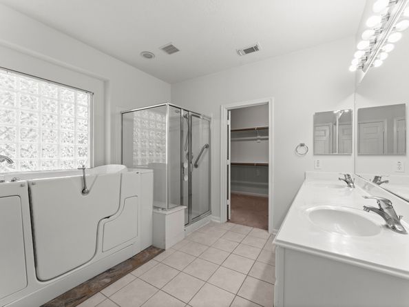 6 Arcadia Way, Conroe TX 77384