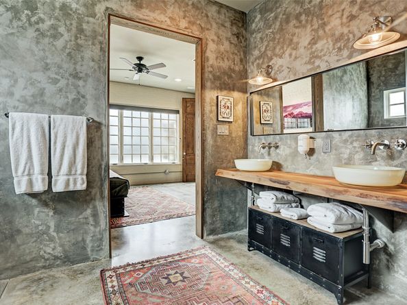 808 Coronado Street, Houston TX 77009