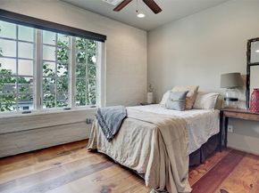 808 Coronado Street, Houston TX 77009