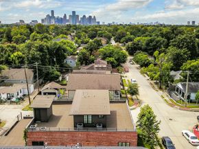 808 Coronado Street, Houston TX 77009