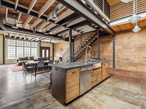 808 Coronado Street, Houston TX 77009