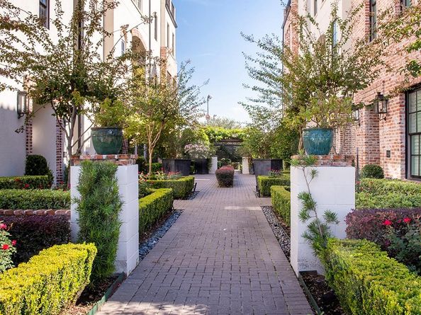 1156 Mosaico Lane, Houston TX 77055